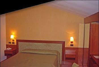 Montreal Hotel