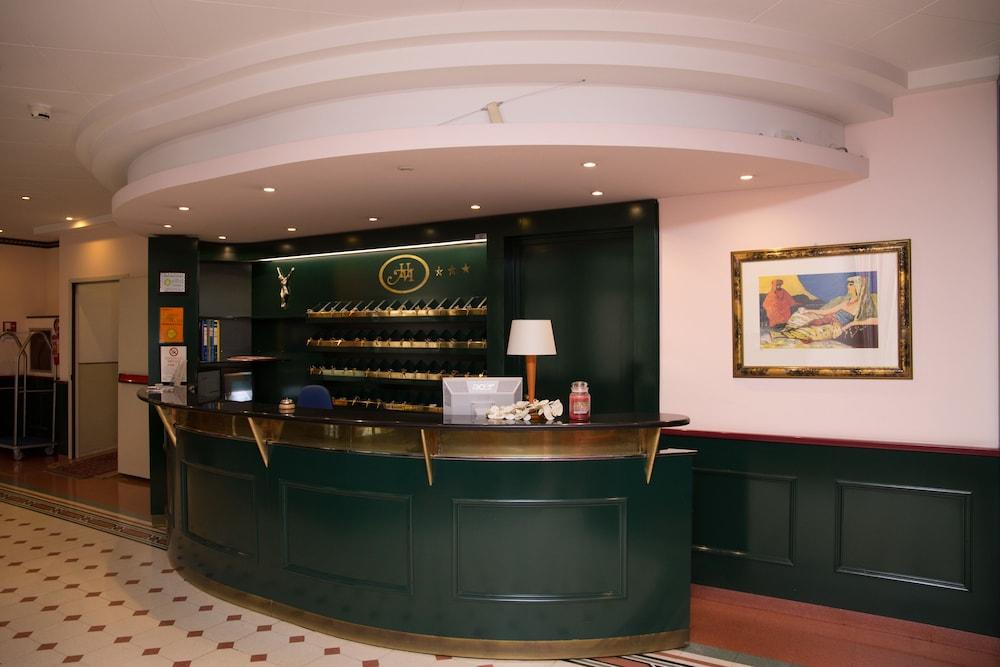 Hotel Montreal Ragusa
