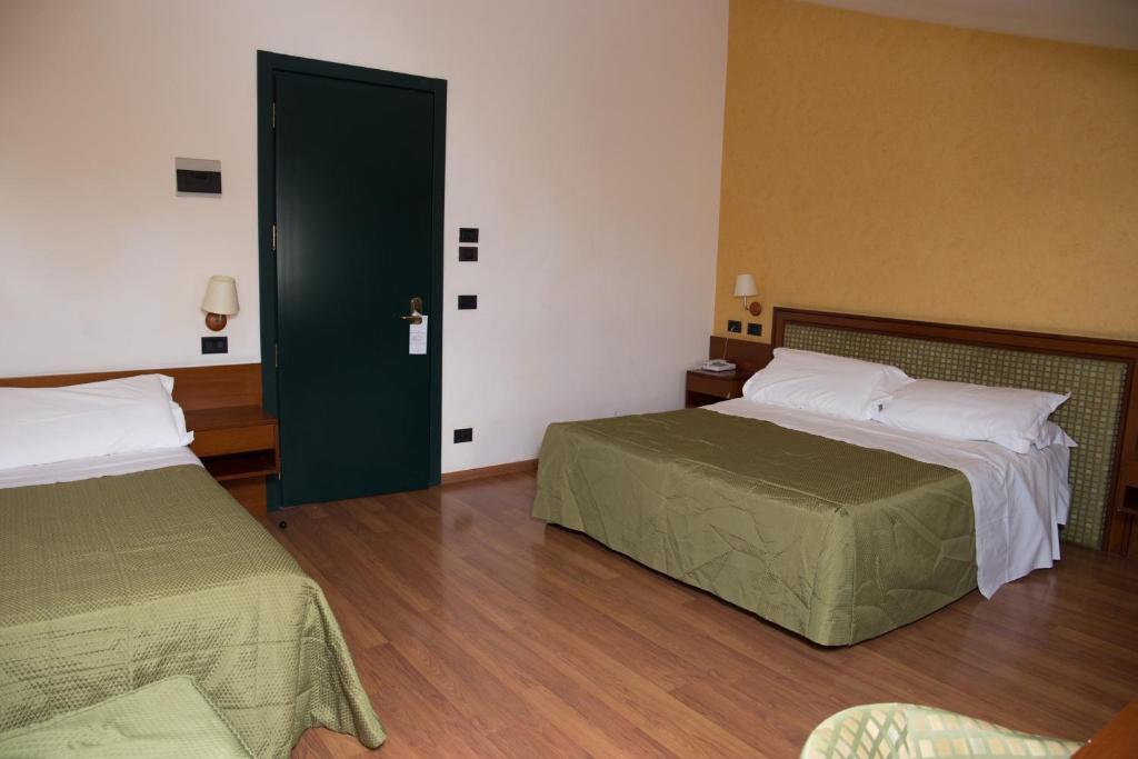 Hotel Montreal Ragusa