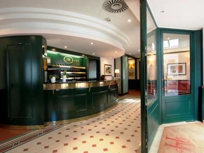 Montreal Hotel 3*
